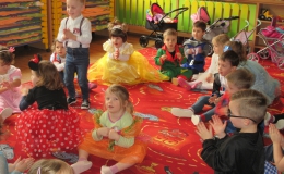 Karneval u motýlků